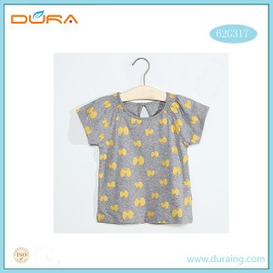 Girl’s short-sleeved T-shirt