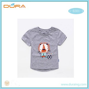 Boy’s short-sleeved T-shirt is pure cotton