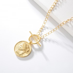 Woman Gold Necklace