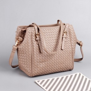 Bottom price China Lady′ S Handbag Diamond Shape Transparent Fashion Chain Shoulder Bag Party Bag Lady Beach Handbag