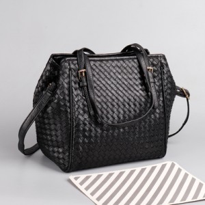 Bottom price China Lady′ S Handbag Diamond Shape Transparent Fashion Chain Shoulder Bag Party Bag Lady Beach Handbag