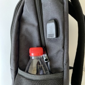 Fashion Hot Sale Backpack Large Capacity Waterproof and Popular USB Charging Backpack