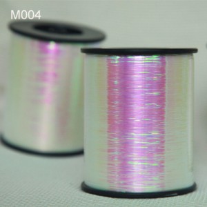 M004 Metallic Yarn