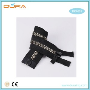 Best Price on China High Quality Open End Resin Zipper for Jacket